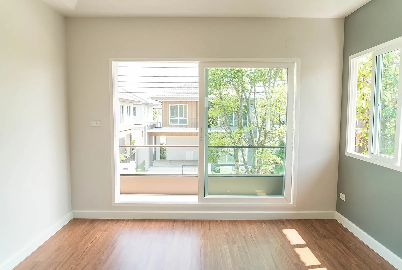 balkon membuat ruangan menjadi luas