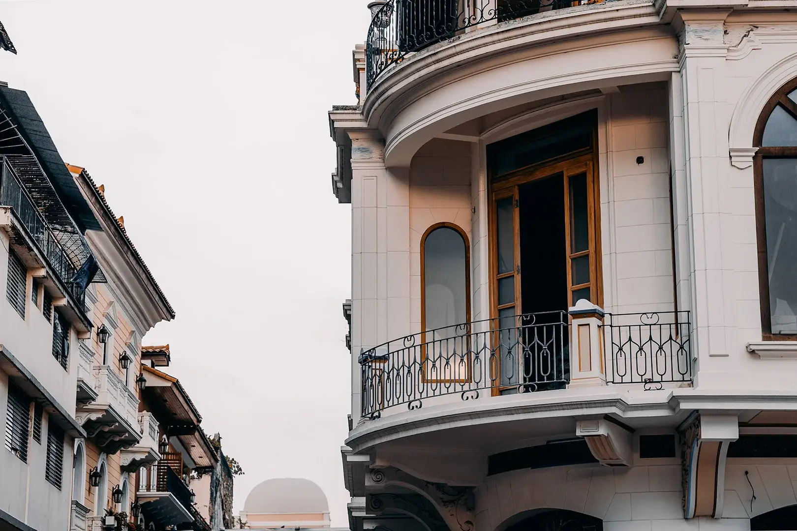 balkon rumah
