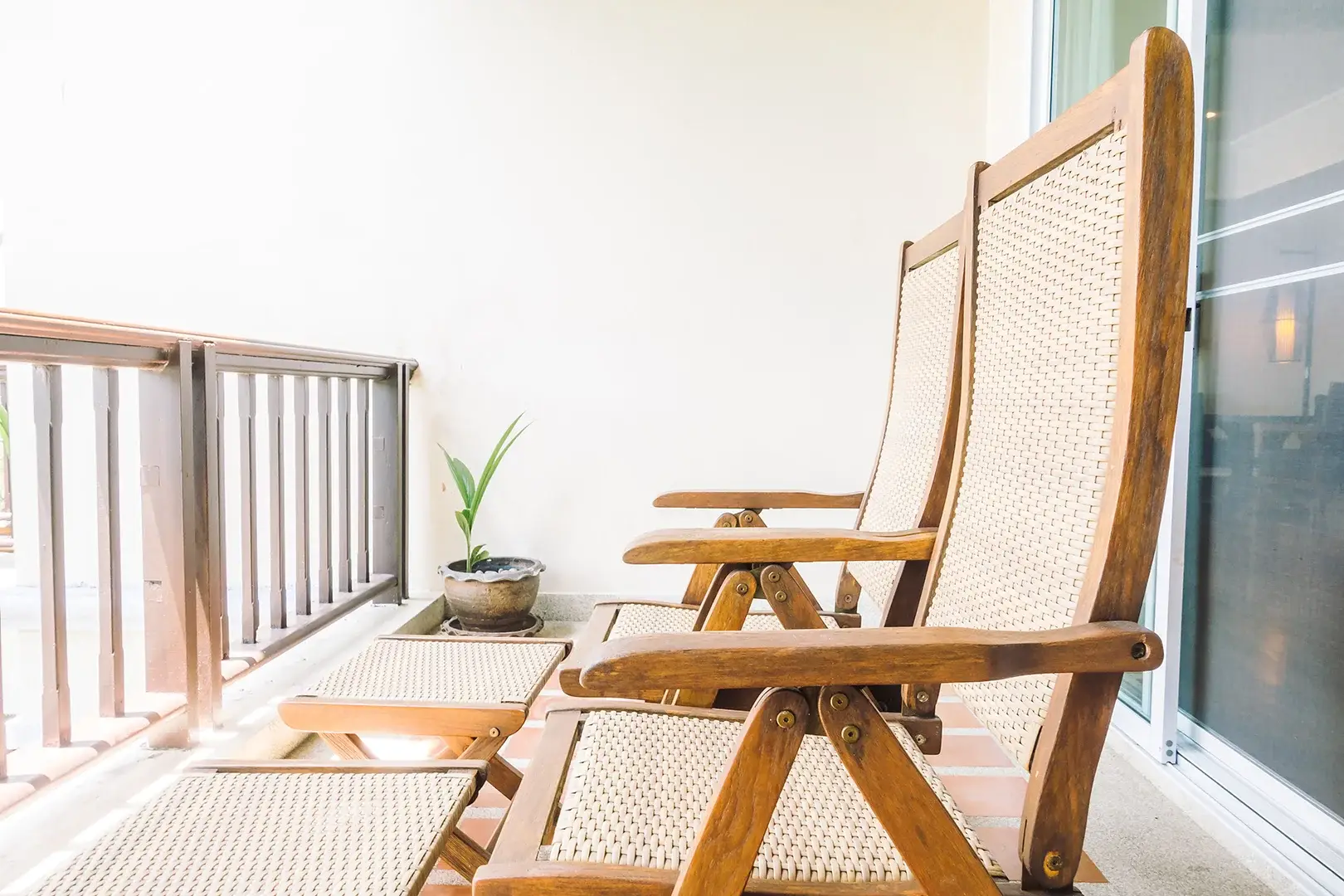 Balkon Minimalis Sederhana
