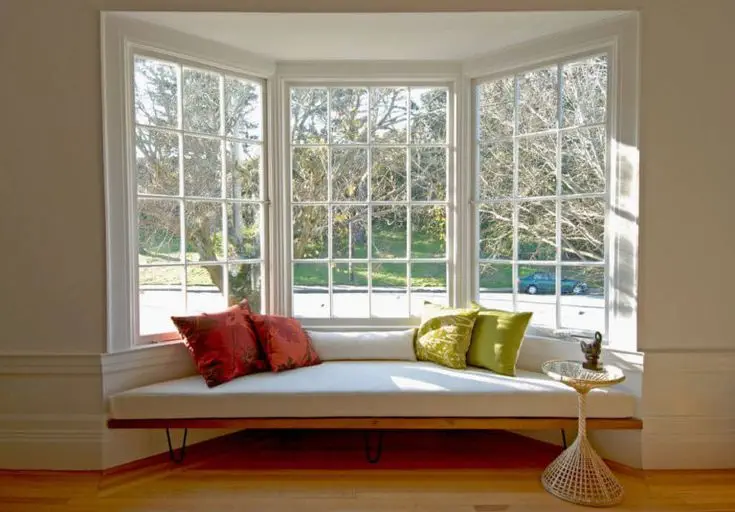 bow window Bow window